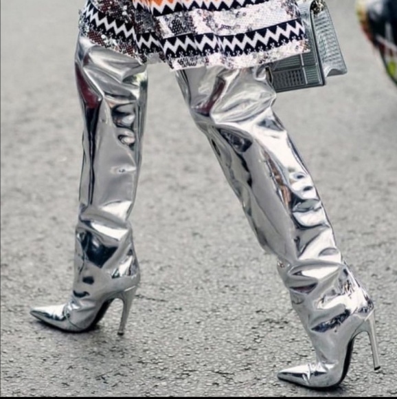 🆕️Silver Metallic Thigh High Boots - Picture 6 of 8